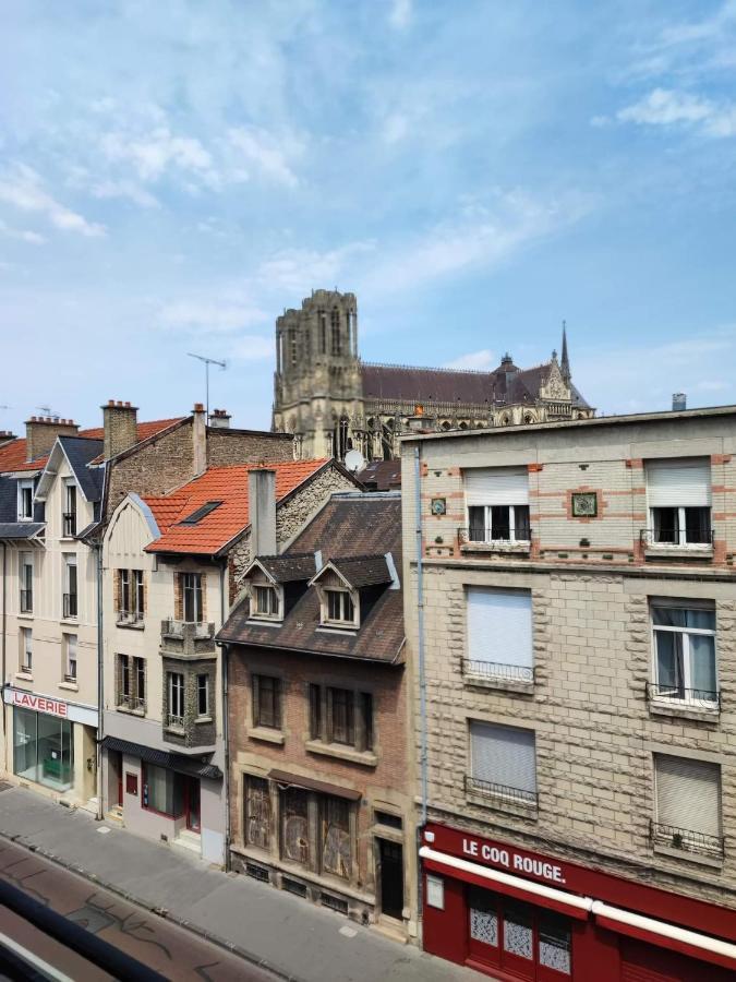 Chez Apolline - Vue Cathedrale - Hyper Centre Ville ランス エクステリア 写真
